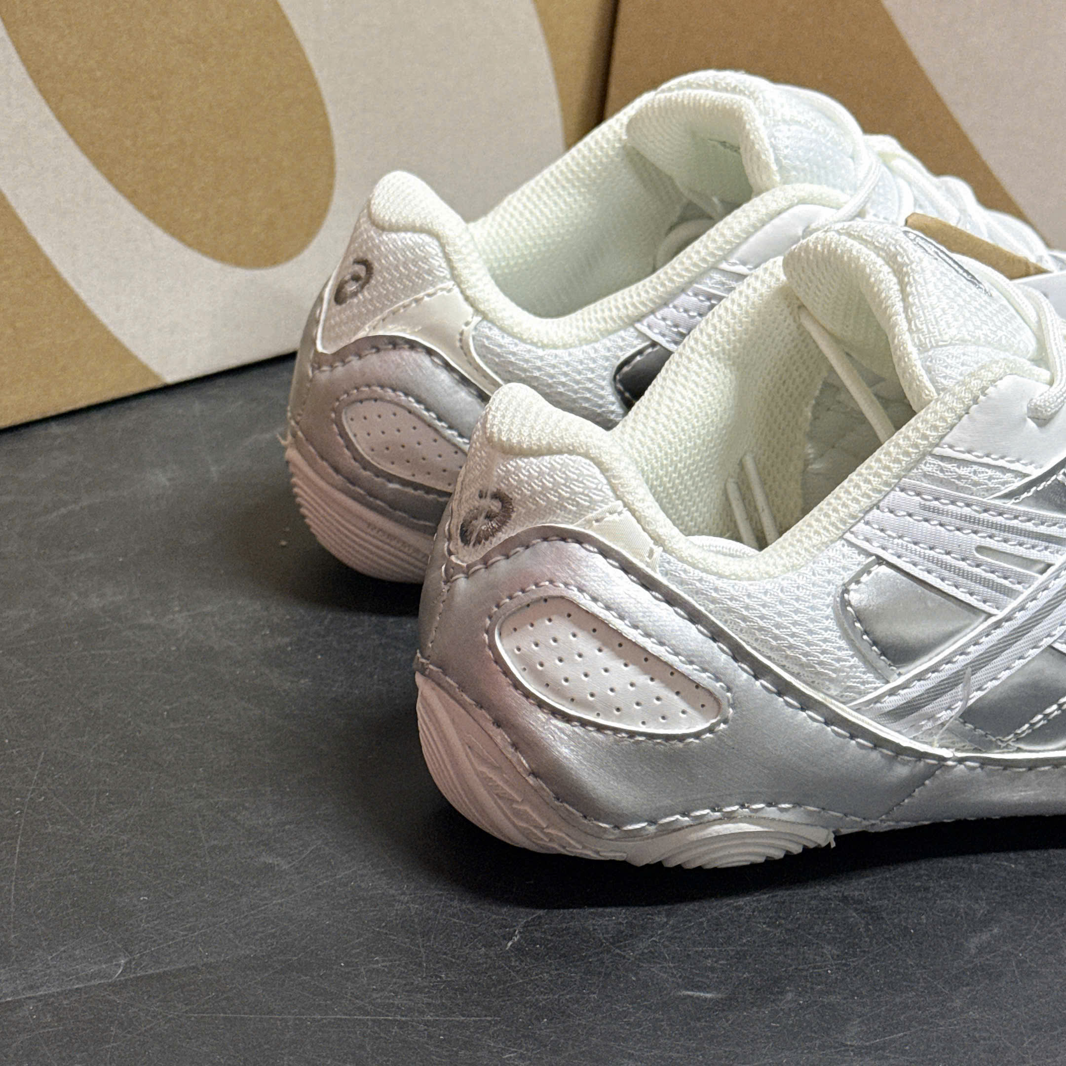 Giày Sneaker Asics Hypersync White Pure Silver Giày Sneaker Asics Hypersync White Pure Silver