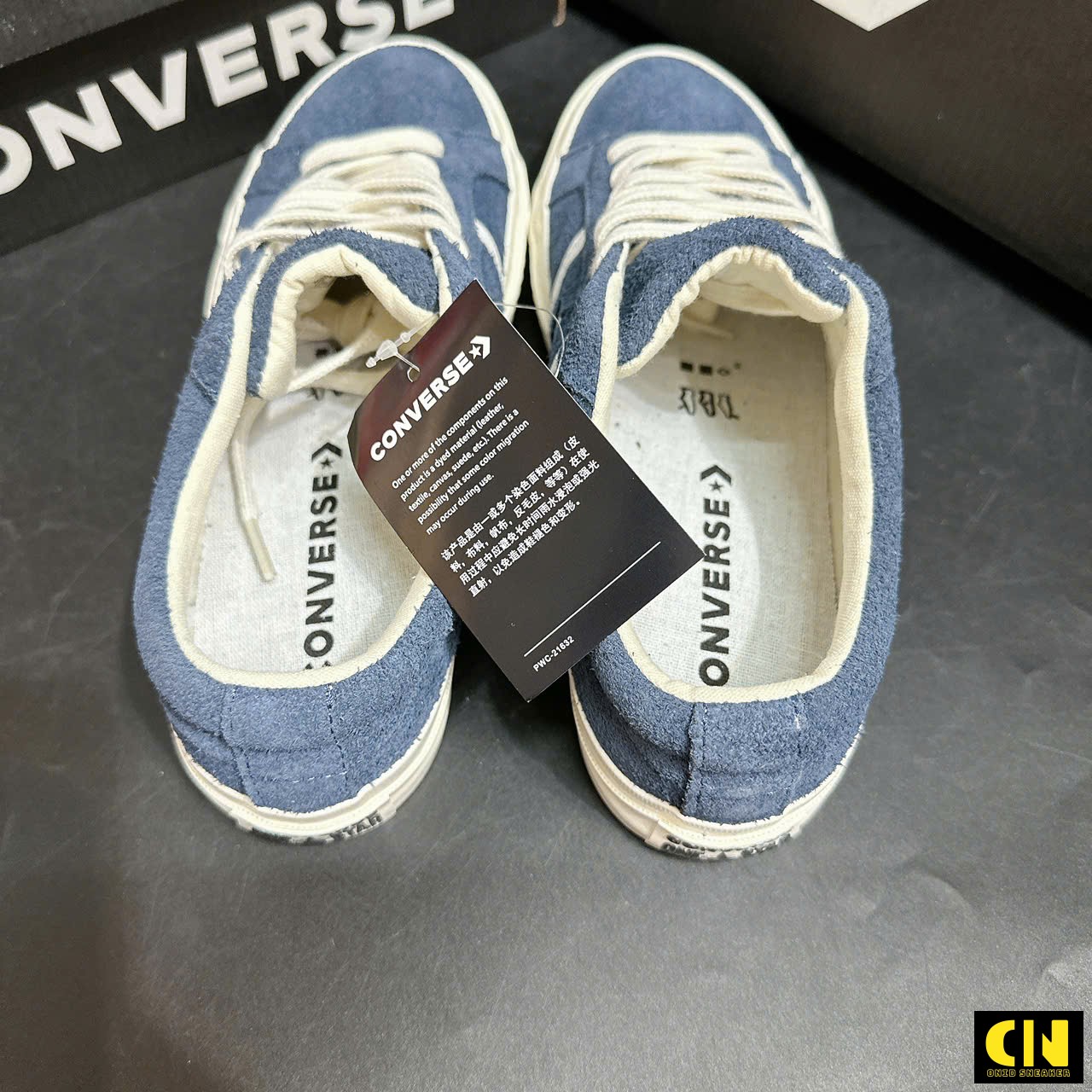 Giày Sneaker Converse One Star Academy Pro Kiểu Dáng Retro Giày Sneaker Converse One Star Academy Pro Kiểu Dáng Retro