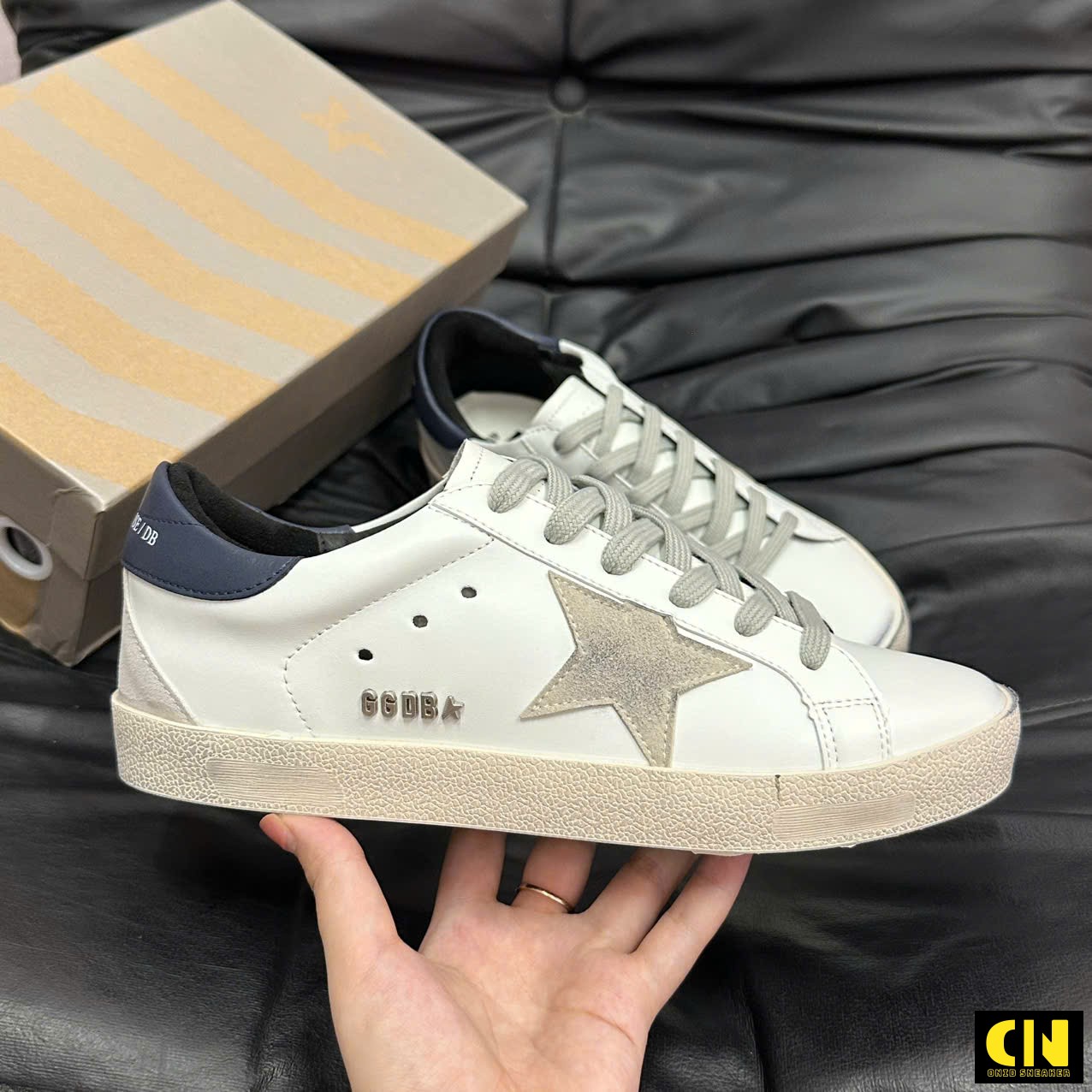 Giày Sneaker Golden Goose Superstar Trắng Phối Xanh Navy Giày Sneaker Golden Goose Superstar Trắng Phối Xanh Navy