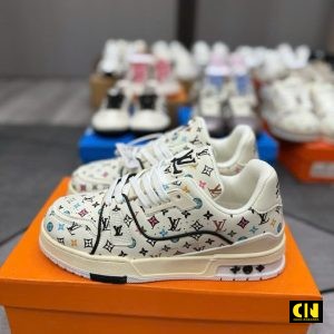 Giay Sneaker Nam Nu Louis Vuitton Lv Trainer Trang Be Hoa Tiet Giày Sneaker Nam Nữ Louis Vuitton LV Trainer Trắng Be Họa Tiết