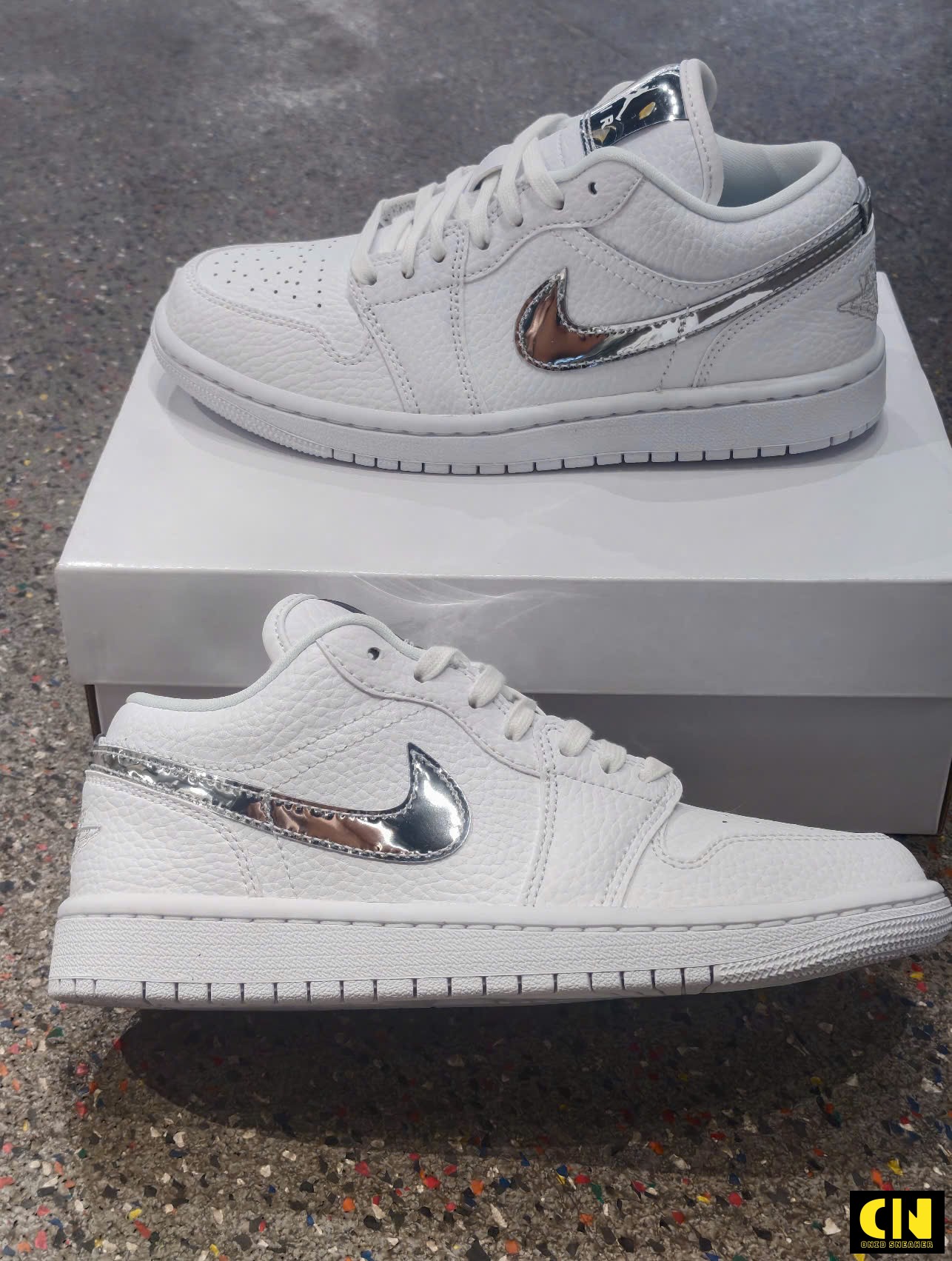 Giày Sneaker Nike Air Jordan 1 Low Se Tone Trắng Bạc Giày Sneaker Nike Air Jordan 1 Low SE Tone Trắng Bạc