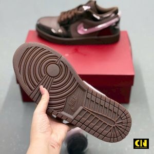 Giay Sneaker Nike Air Jordan 1 Low Valentines Day Chocolate Hong Nau Giay Sneaker Nike Air Jordan 1 Low Valentines Day Chocolate Hong Nau