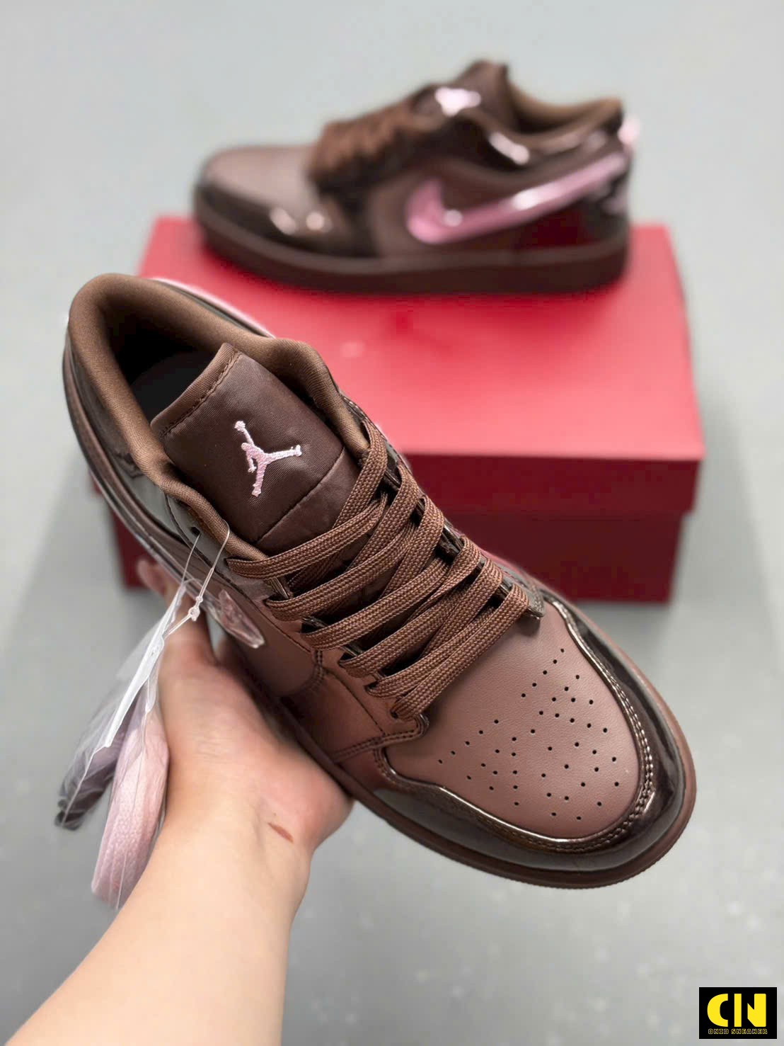 Giày Sneaker Nike Air Jordan 1 Low Valentine’s Day Chocolate Giày Sneaker Nike Air Jordan 1 Low Valentine’s Day Chocolate