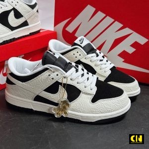 Giay Sneaker Nike Dunk Embossed Baroque Den Trang Hoa Tiet Baroque Giày Sneaker Nike Dunk Embossed Baroque Đen Trắng Họa Tiết Baroque