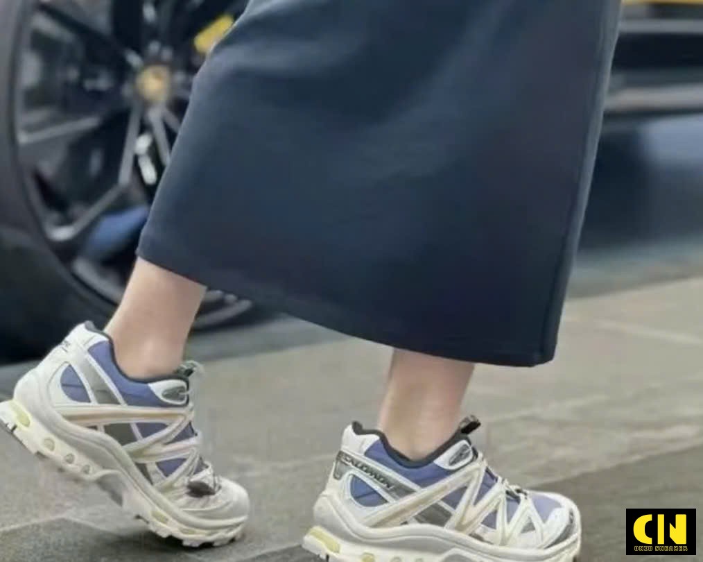 Giày Sneaker Salomon Xt-Quest White Blue Xanh Trắng Giày Sneaker Salomon XT-Quest White Blue Xanh Trắng