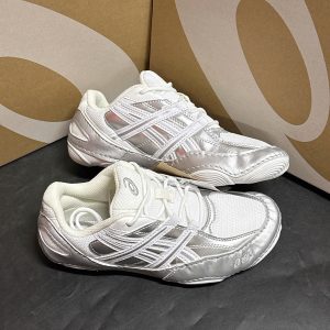 Giay The Thao Nu Asics Hypersync Mau Trang Bac Pure Silver Giày Thể Thao Nữ Asics Hypersync Màu Trắng Bạc Pure Silver