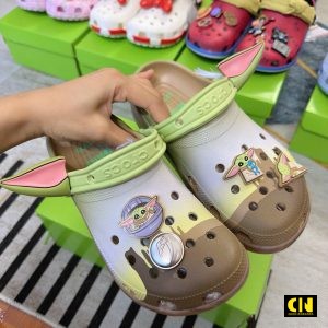 Dep Crocs Classic Clog X Star Wars Grogu Chuan Size Dep Crocs Classic Clog x Star Wars Grogu Chuan Size