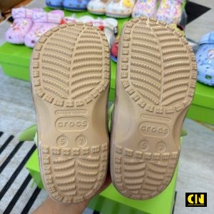 Dep Crocs Grogu Baby Yoda Classic Clogs Unisex Dép Crocs Grogu Baby Yoda Classic Clogs Unisex.jpg