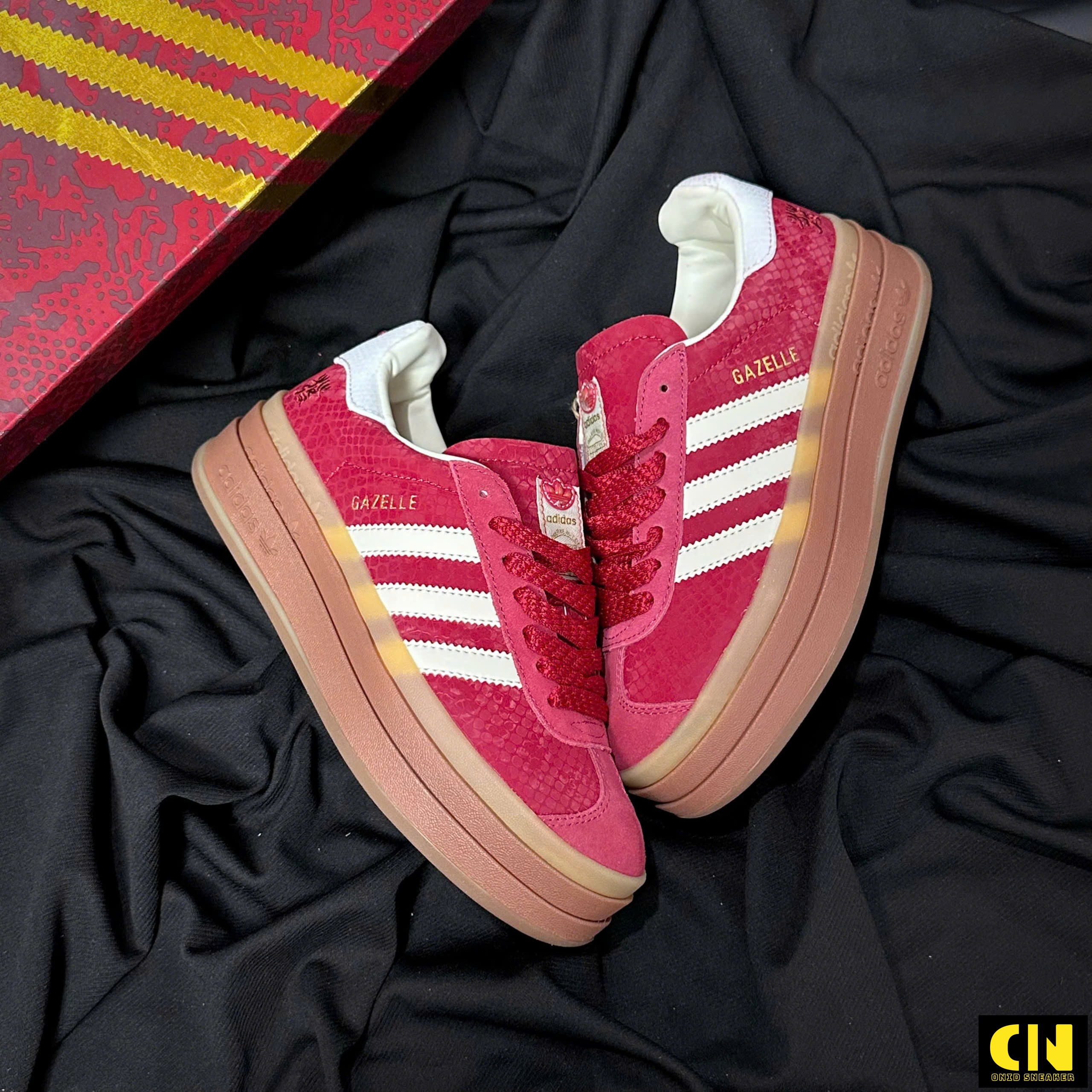 Giày Adidas Gazelle Bold Red Year Of The Snake Giày Adidas Gazelle Bold Red Year Of The Snake