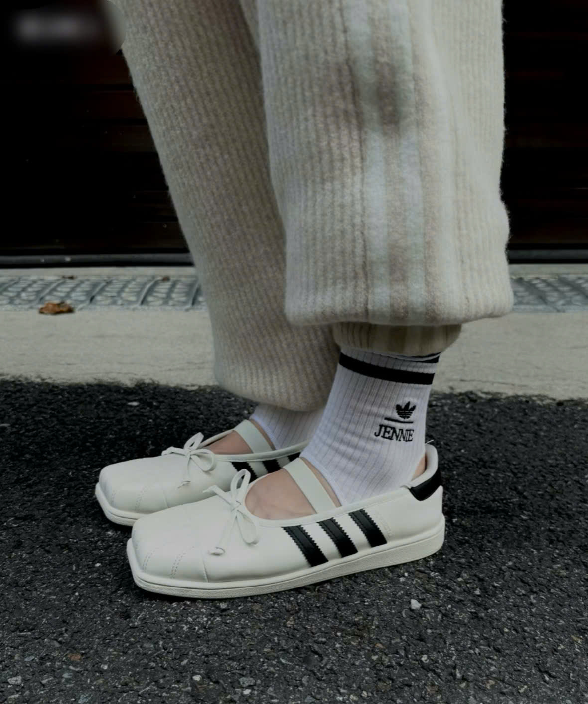 Giày Adidas Superstar Jennie Square Ballet Mũi Sò Cổ Điển Giày Adidas Superstar Jennie Square Ballet Mũi Sò Cổ Điển