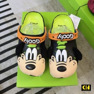 Giay Clog Unisex Crocs Disney Iam Goofy Classic Den Xanh La Giày Clog Unisex Crocs Disney Iam Goofy Classic Đen Xanh Lá