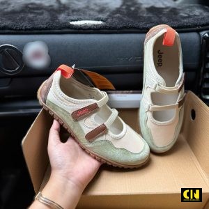 Giay Co Thap Jeep Outdoor Low Top Trang Xanh Reu Thiet Ke Quai Dan Giày Cổ Thấp Jeep Outdoor Low Top Trắng Xanh Rêu Thiết Kế Quai Dán