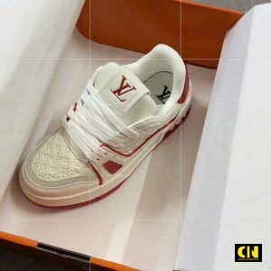 Giay Co Thap Louis Vuitton Lv Trainer 54 Red White Da Dap Noi Monogram Giày Cổ Thấp Louis Vuitton LV Trainer 54 Red White Da Dập Nổi Monogram