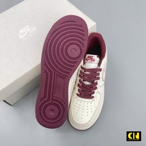 Giay Co Thap Nike Air Force 1 Low Undefeated Stussy Mau Do Ruou Trang Giày Cổ Thấp Nike Air Force 1 Low Undefeated Stussy Màu Đỏ Rượu Trắng