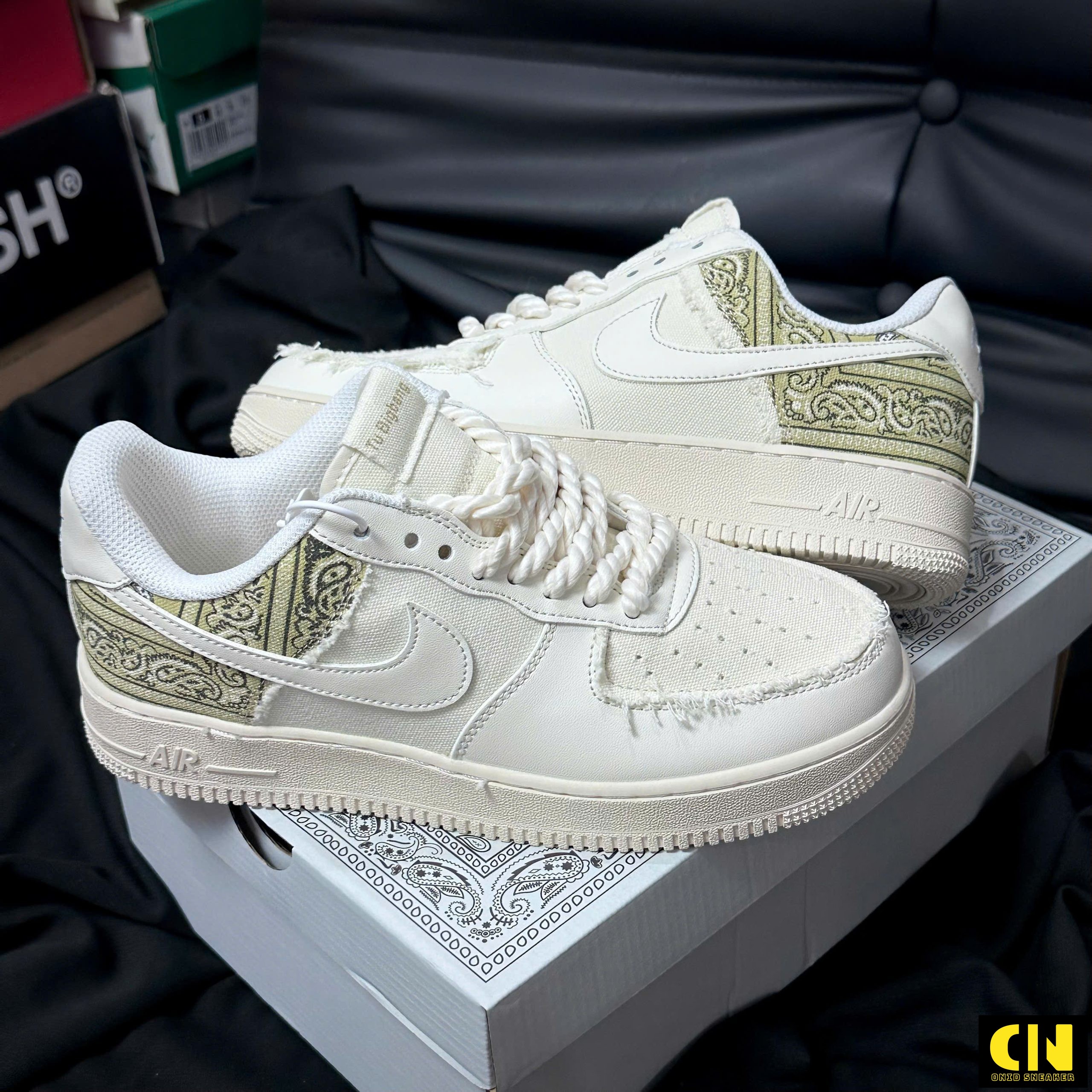 Giày Cổ Thấp Nike Air Force 1 Phối Vải Bandana Dây Thừng To Bản Giày Cổ Thấp Nike Air Force 1 Phối Vải Bandana Dây Thừng To Bản