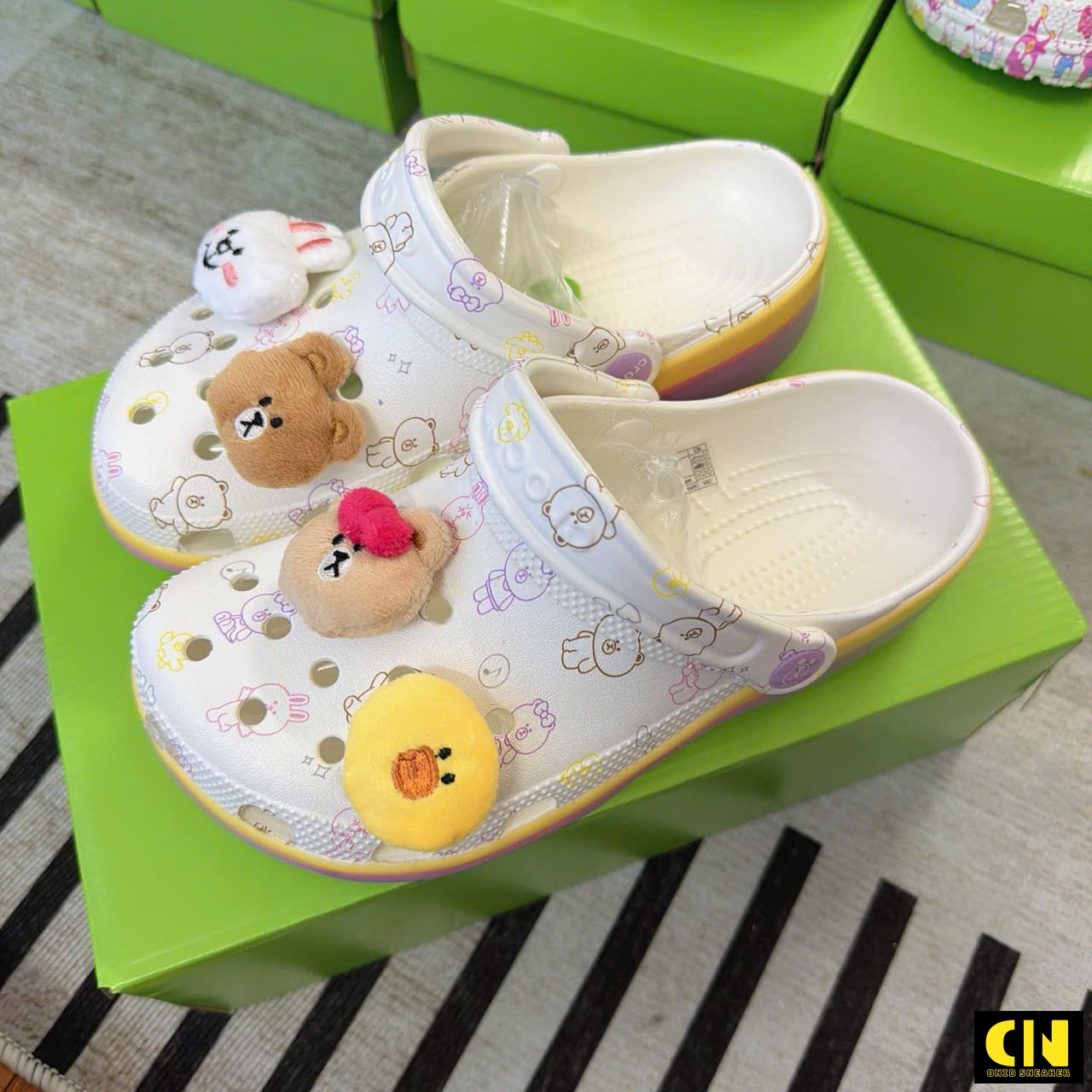 Giày Crocs Classic Cutie Clog Line Friends Giày Crocs Classic Cutie Clog Line Friends