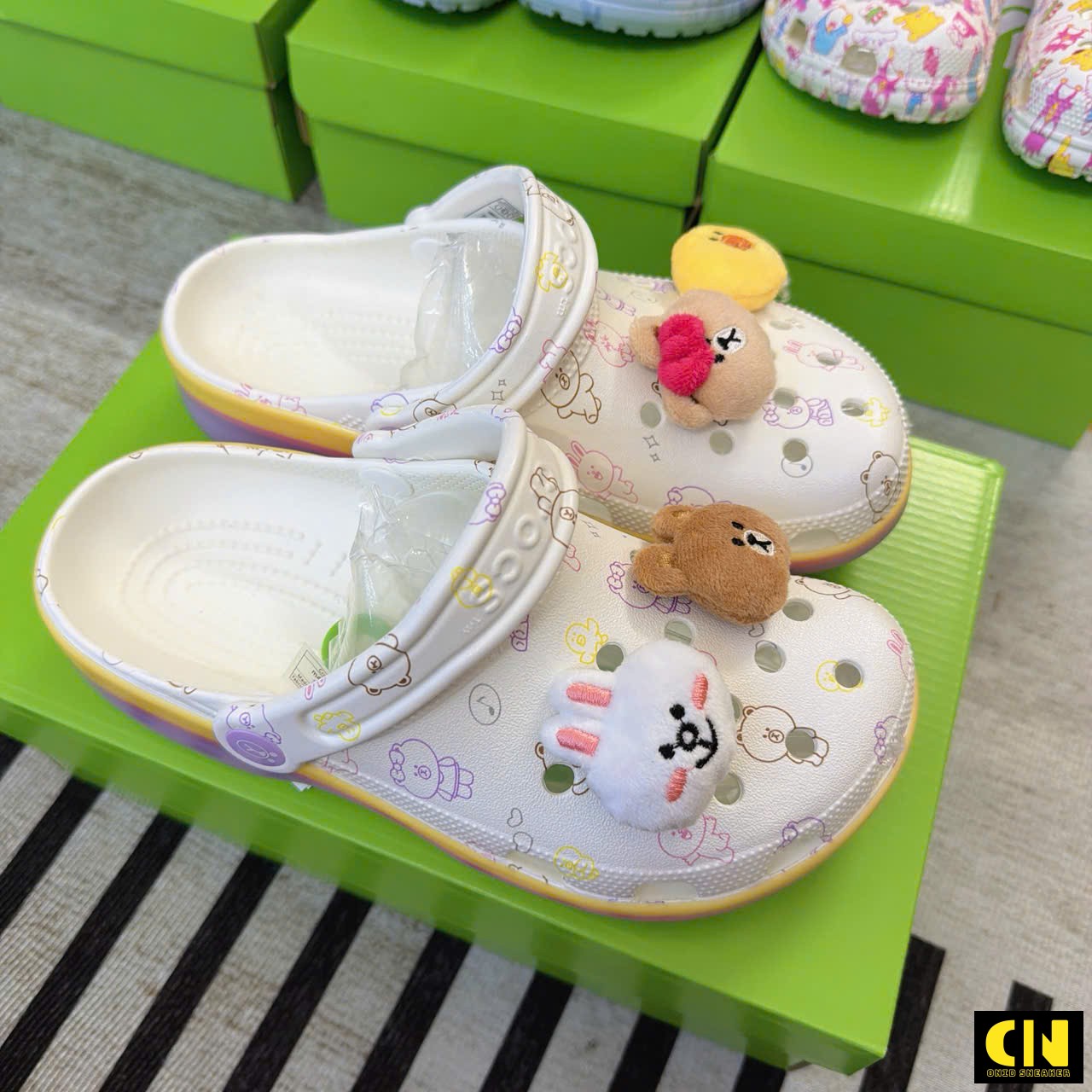 Giày Crocs Classic Cutie Clog Line Friends Giày Crocs Classic Cutie Clog Line Friends