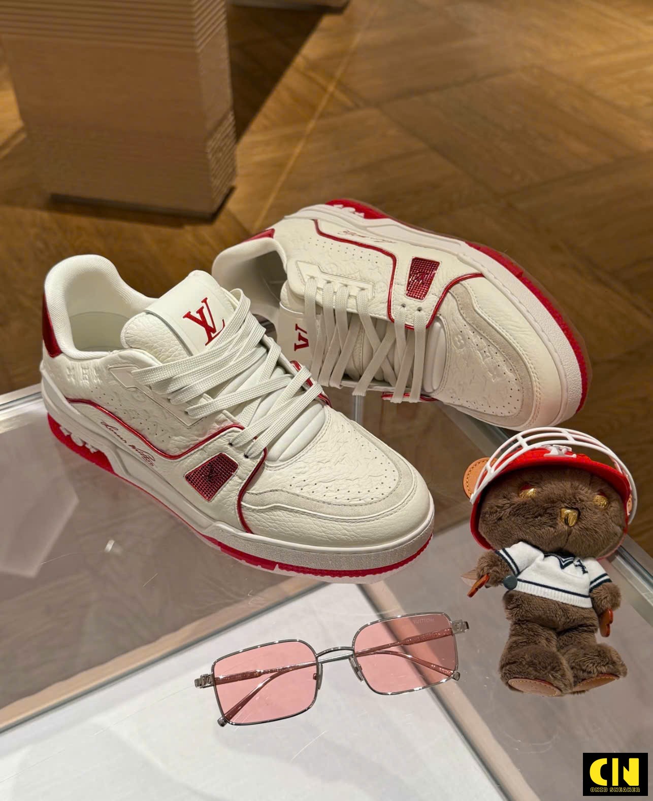 Giày Louis Vuitton Lv Trainer 54 Đỏ Trắng Chuẩn Size Giày Louis Vuitton LV Trainer 54 Đỏ Trắng Chuẩn SIze