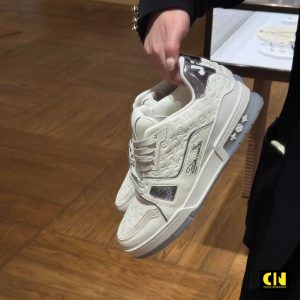 Giay Louis Vuitton Lv Trainer 54 Trang Xam Fullbox Giày Louis Vuitton LV Trainer 54 Trắng Xám Fullbox