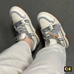 Giay Louis Vuitton Lv Trainer Teddy Bear Charm Giày Louis Vuitton LV Trainer Teddy Bear Charm