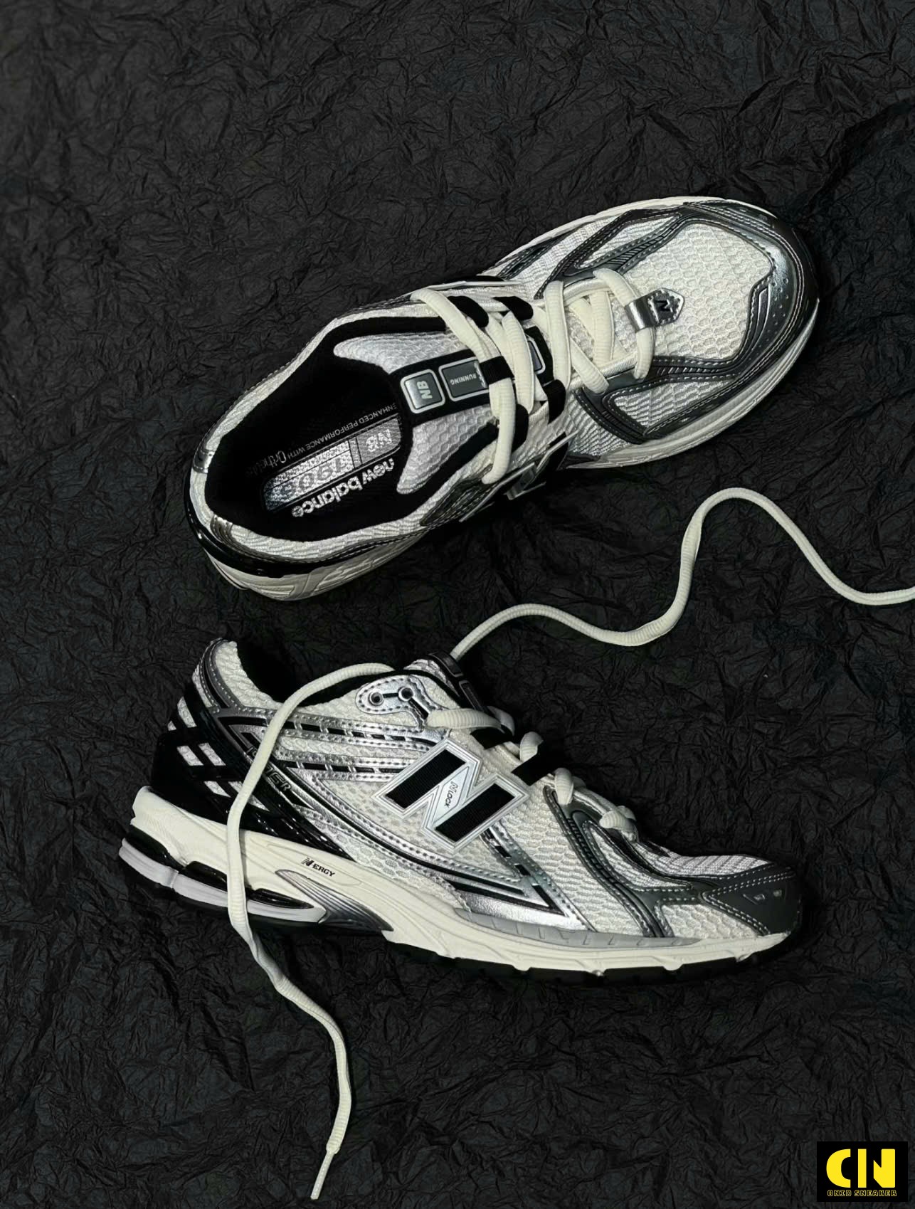 Giày New Balance 1906R Silver Metallic Black Bạc Đen Giày New Balance 1906R Silver Metallic Black Bạc Đen