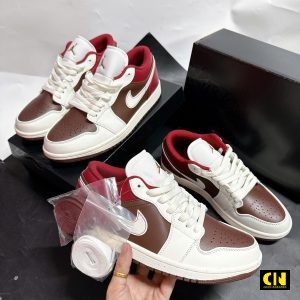 Giay Nike Jordan 1 Low Se Trang Kem Nau Do Giày Nike Jordan 1 Low SE Trắng Kem Nâu Đỏ