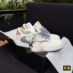Giay Nike Jordan 1 Low X Travis Scott X Louis Vuitton Xam Trang Got Nau Giày Nike Jordan 1 Low x Travis Scott x Louis Vuitton Xám Trắng Gót Nâu