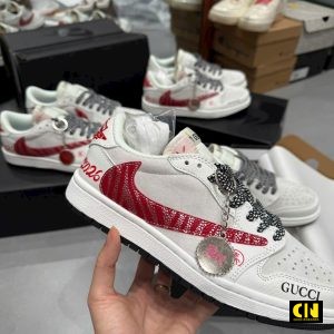 Giay Nike Travis Scott Gucci Trang Kem Phoi Do Giày Nike Travis Scott Gucci Trắng Kem Phối Đỏ
