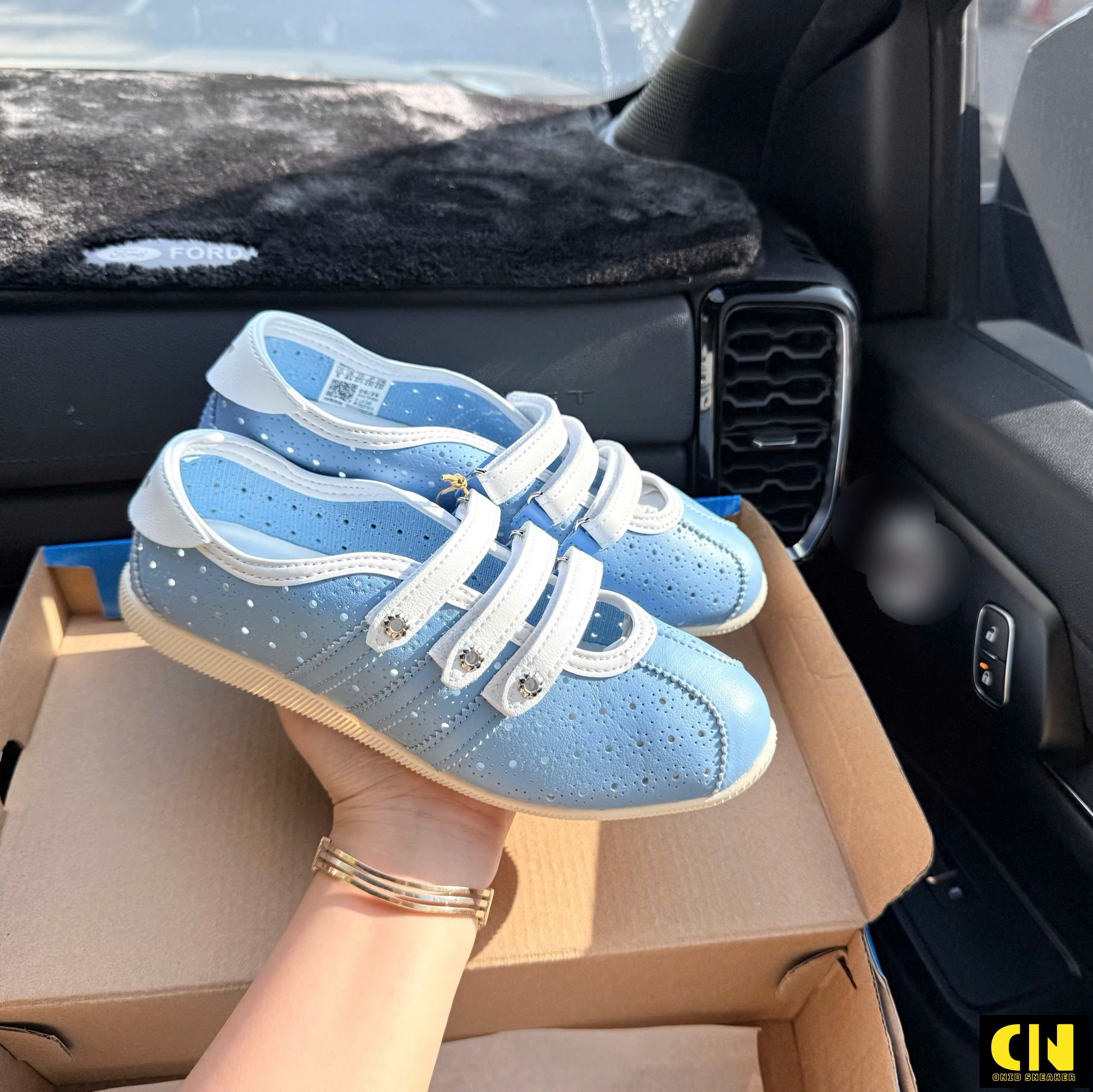 Giày Quai Ngang Adidas Anfu Mary Jane Perforated Light Blue Giày Quai Ngang Adidas Anfu Mary Jane Perforated Light Blue