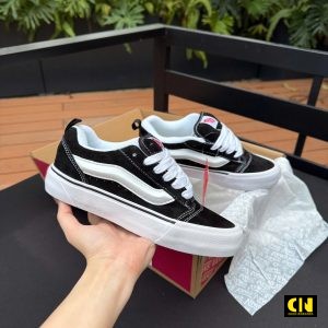 Giay Slip On Vans Knu Skool Mau Trang Den Giày Slip On Vans Knu Skool Màu Trắng Đen