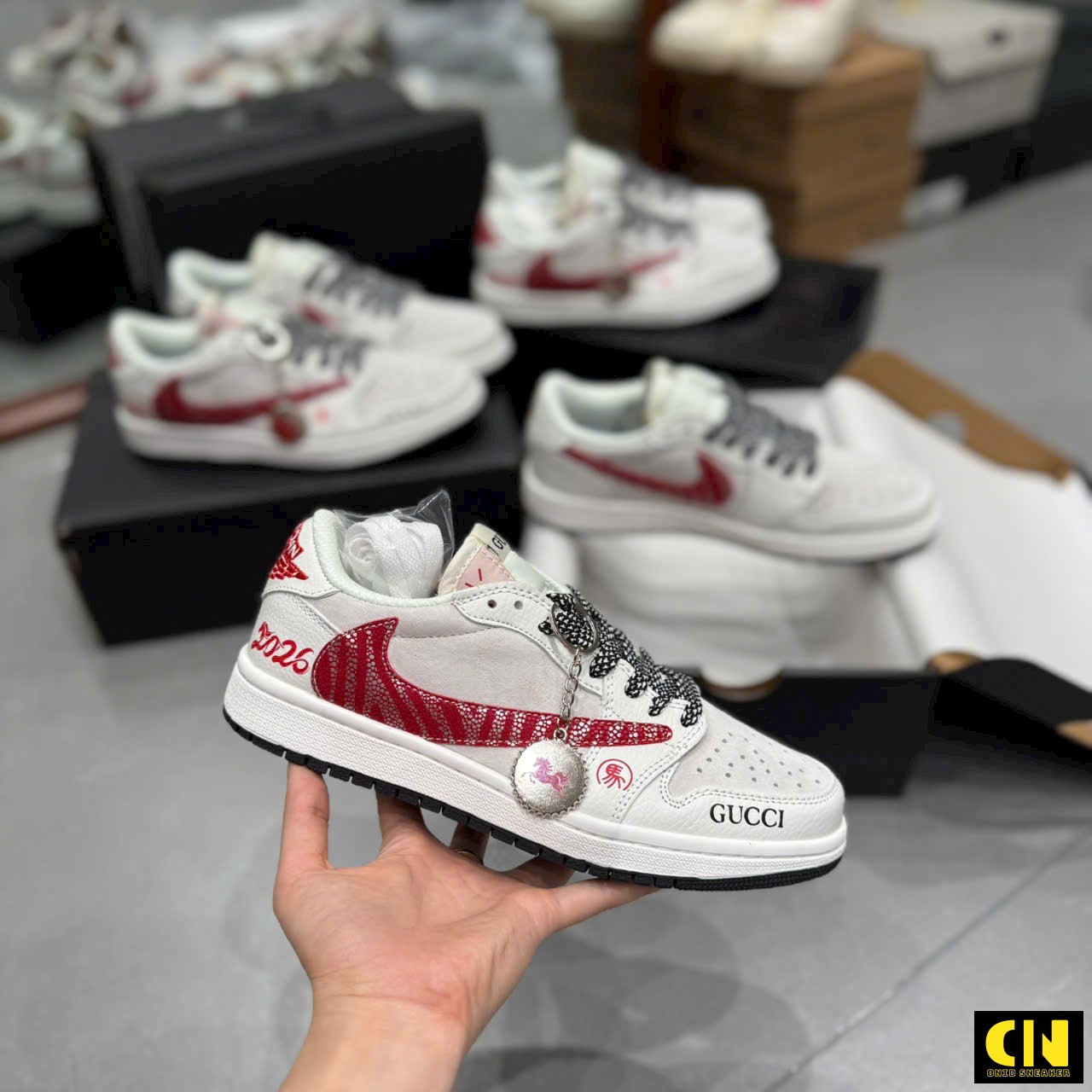 Giày Sneaker Nike Air Jordan 1 Low Travis Scott Bản Giới Hạn Năm 2026 Hàng Like Auth Giày Sneaker Nike Air Jordan 1 Low Travis Scott Bản Giới Hạn Năm 2026 Hàng Like Auth