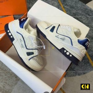 Giay The Thao Nam Nu Louis Vuitton Lv Trainer 54 Trang Xanh Navy Giày Thể Thao Nam Nữ Louis Vuitton LV Trainer 54 Trắng Xanh Navy