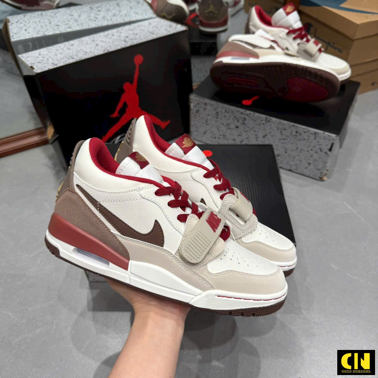 Giày Thể Thao Nike Jordan Legacy 312 Low Grey Đỏ Mận Giày Thể Thao Nike Jordan Legacy 312 Low Grey Đỏ Mận
