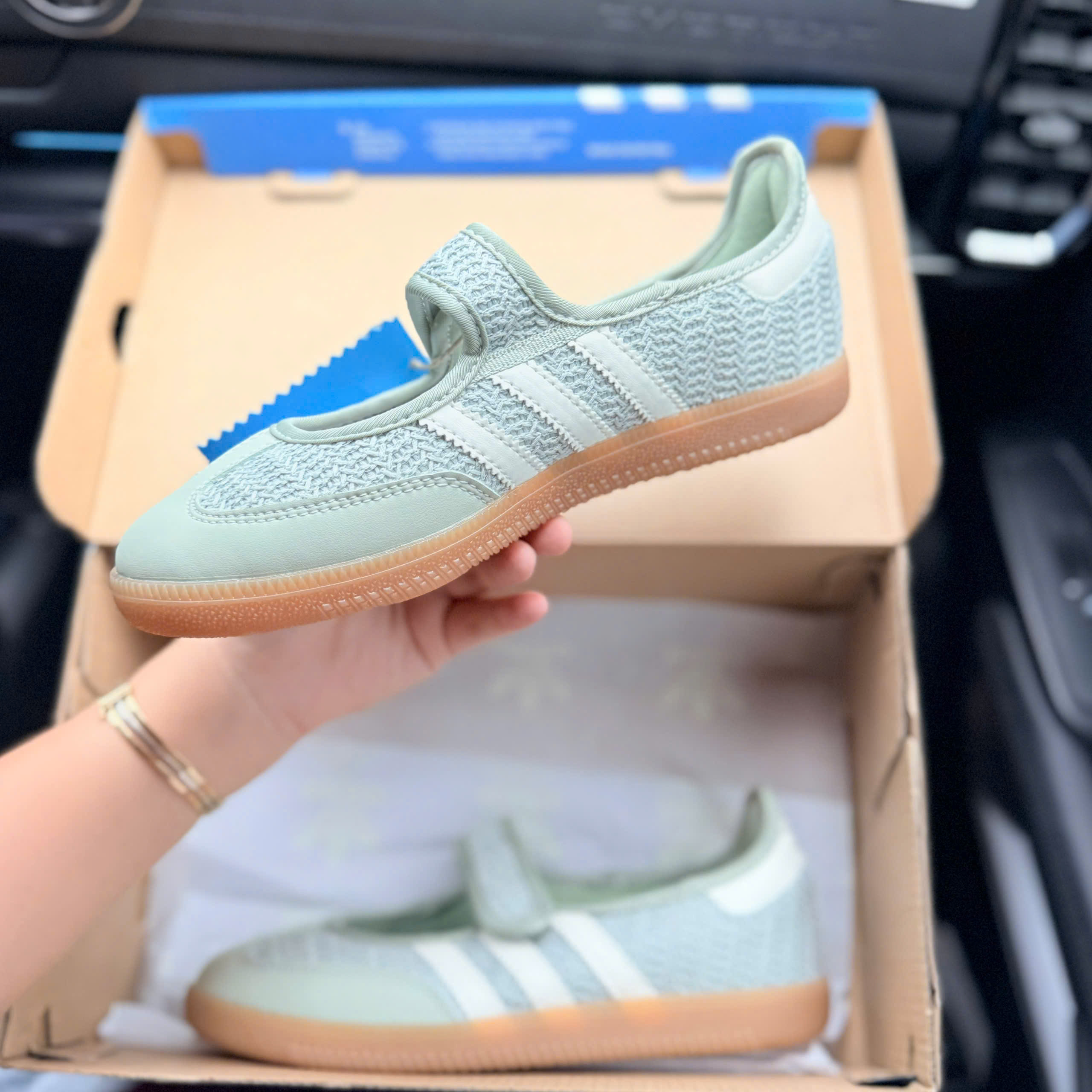 Giày Thời Trang Nữ Adidas Samba Jane Quai Dán Xanh Mint Giày Thời Trang Nữ Adidas Samba Jane Quai Dán Xanh Mint