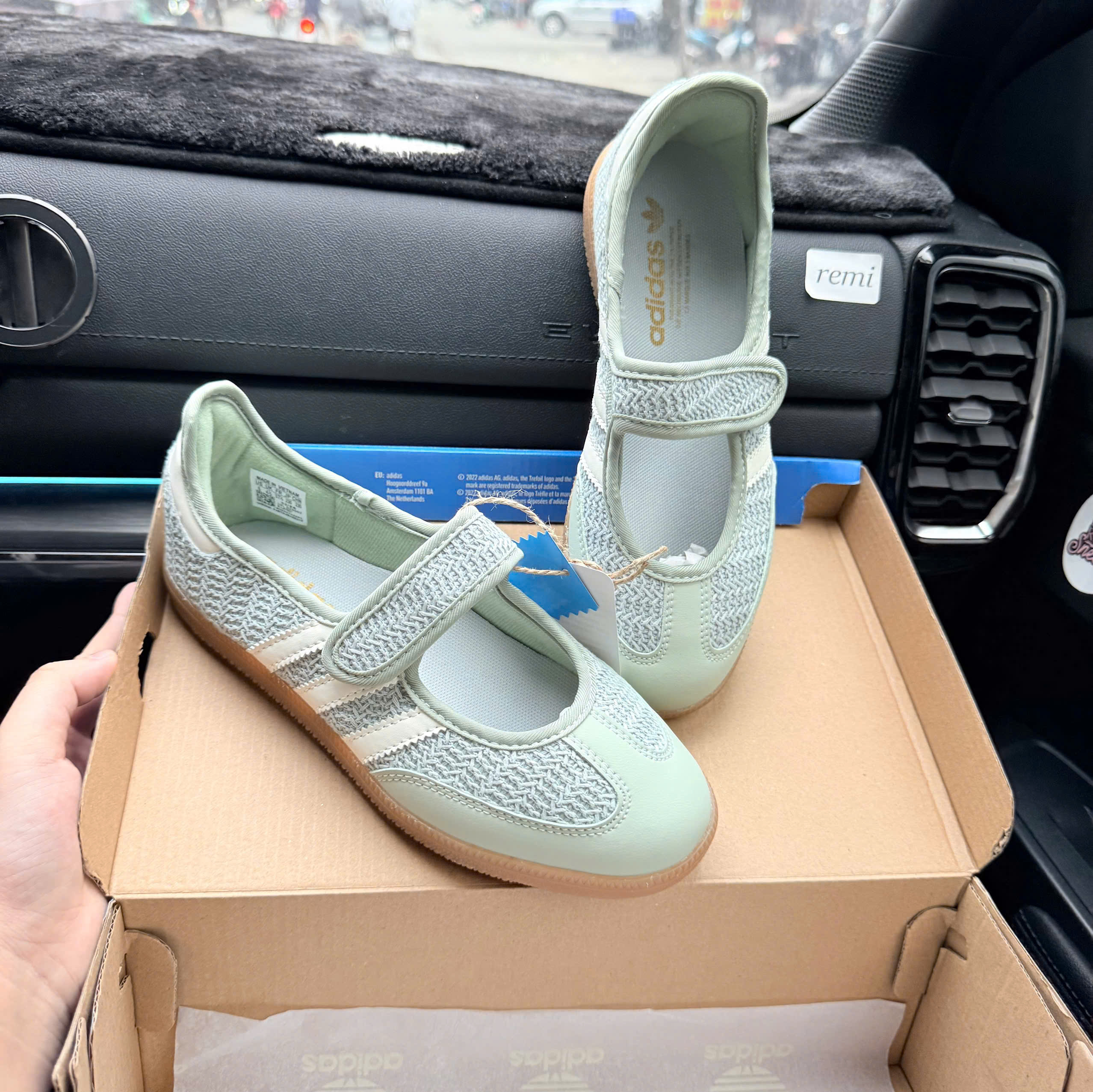 Giày Thời Trang Nữ Adidas Samba Mary Jane Vải Dệt Phối Da Xanh Mint Giày Thời Trang Nữ Adidas Samba Mary Jane Vải Dệt Phối Da Xanh Mint