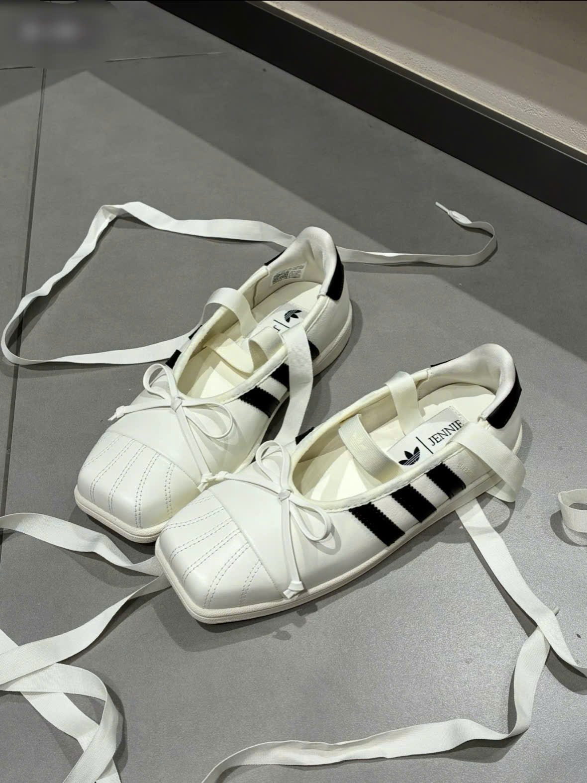 Giày Thời Trang Nữ Adidas Superstar Jennie Full Box High Quality Giày Thời Trang Nữ Adidas Superstar Jennie Full Box High Quality